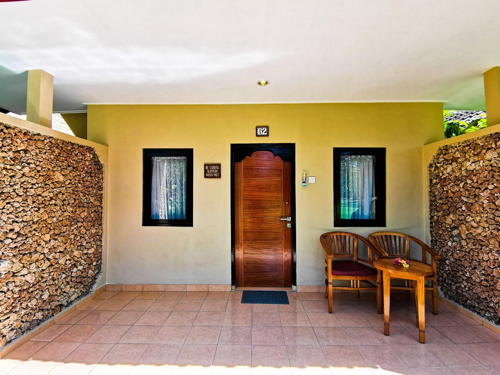 Kuta Puri Bungalows, Villas And Resort Exterior photo