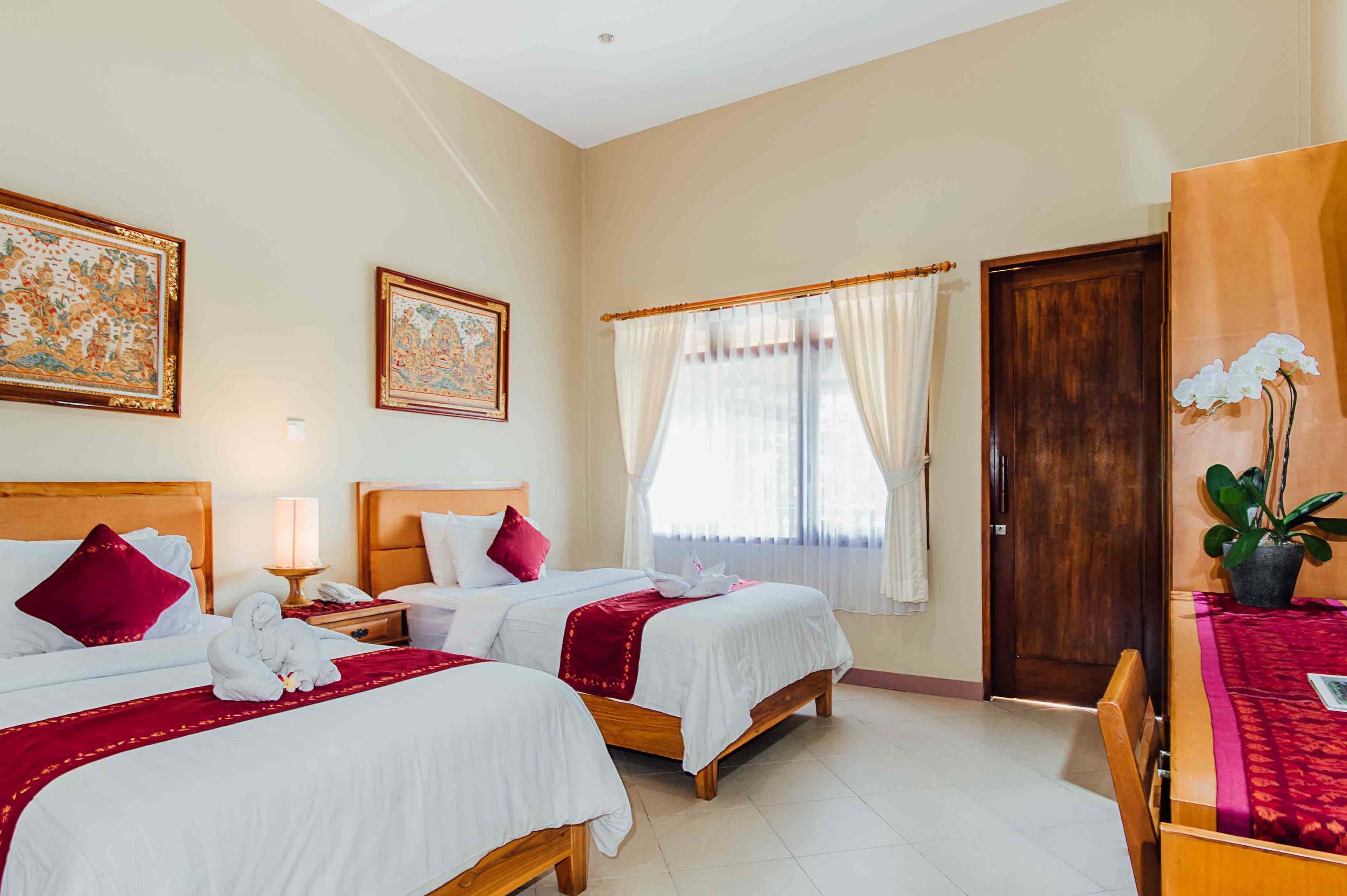 Kuta Puri Bungalows, Villas And Resort Exterior photo