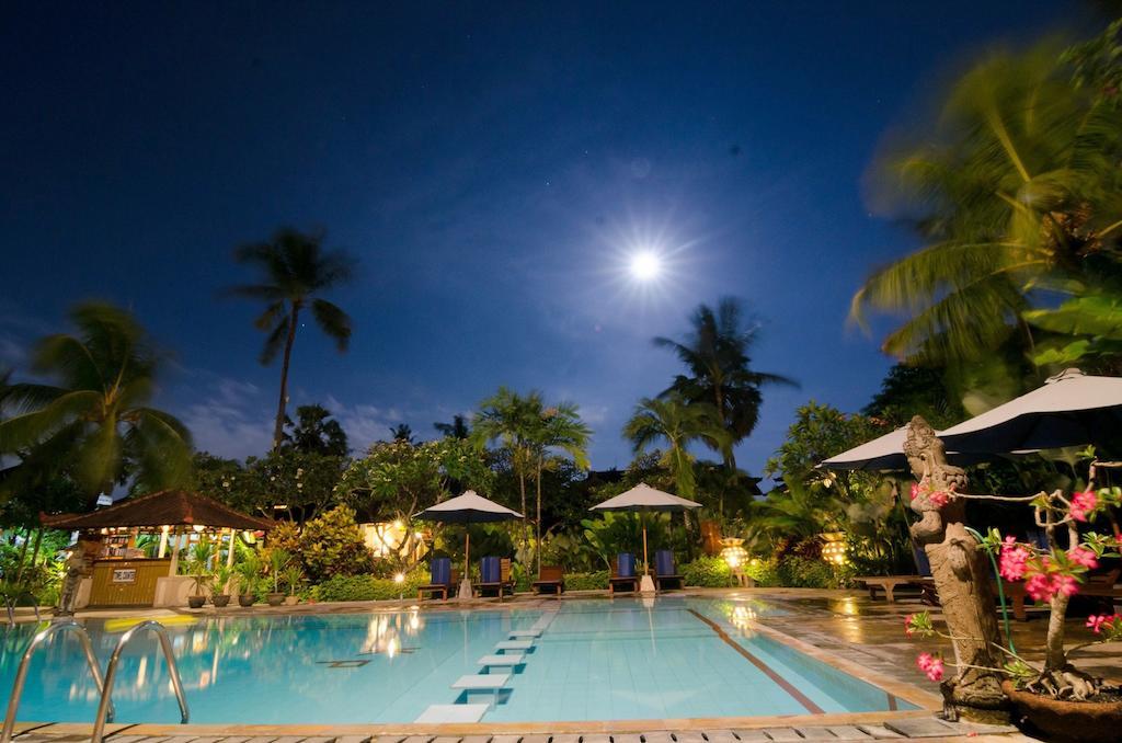 Kuta Puri Bungalows, Villas And Resort Exterior photo