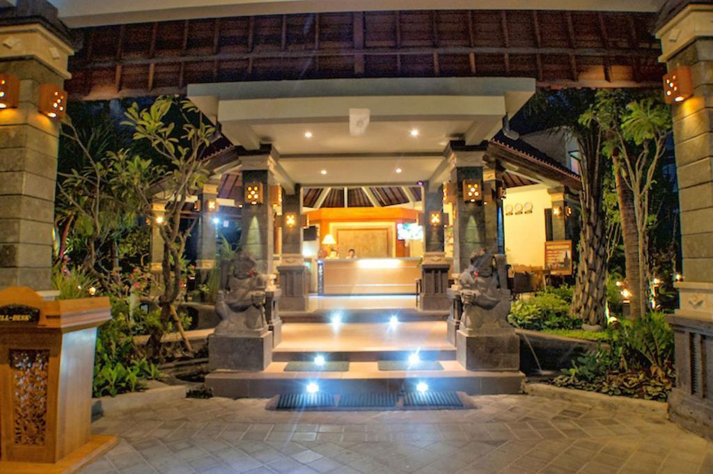 Kuta Puri Bungalows, Villas And Resort Exterior photo