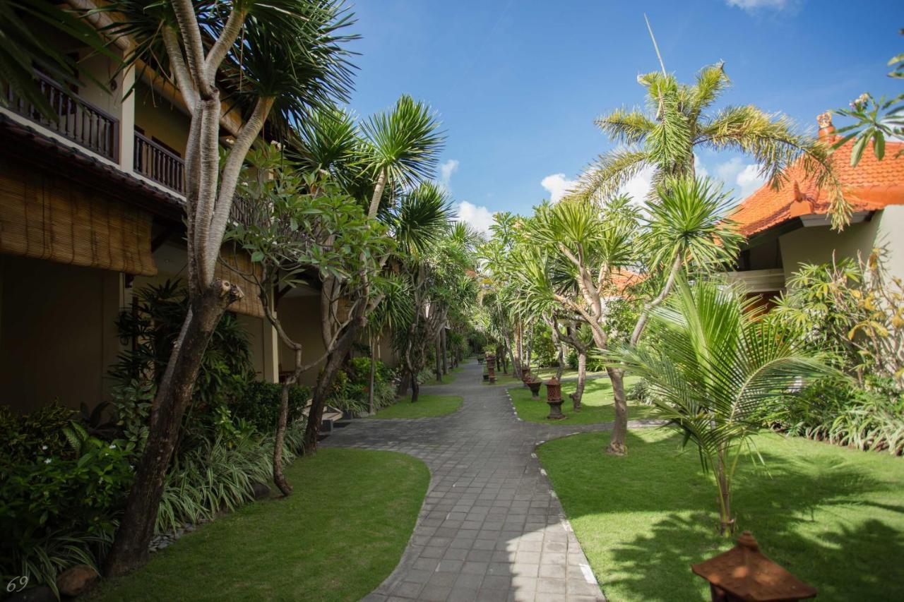 Kuta Puri Bungalows, Villas And Resort Exterior photo